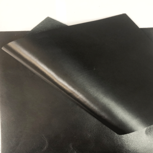 Plaque de Cuir - A4 - Veau Lisse Noir - EP Environ 150 mm